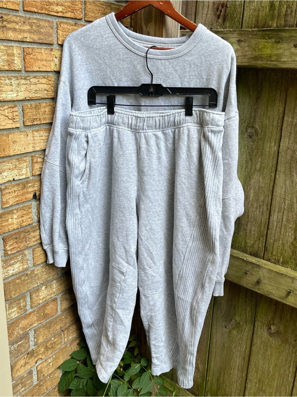 Aerie Light Gray Oversized Sweatshirt & Barrel Leg Sweatpants Set